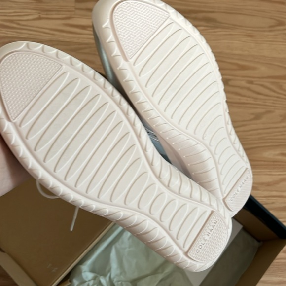 💕Cole Haan sneakers (8 B) - Picture 9 of 12